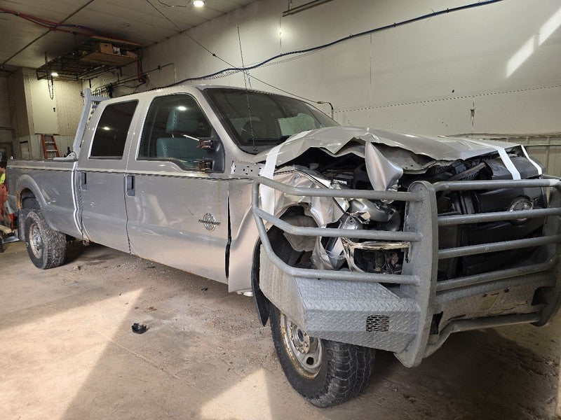 Front Drive Shaft Fits 11-16 FORD F250SD PICKUP 646923