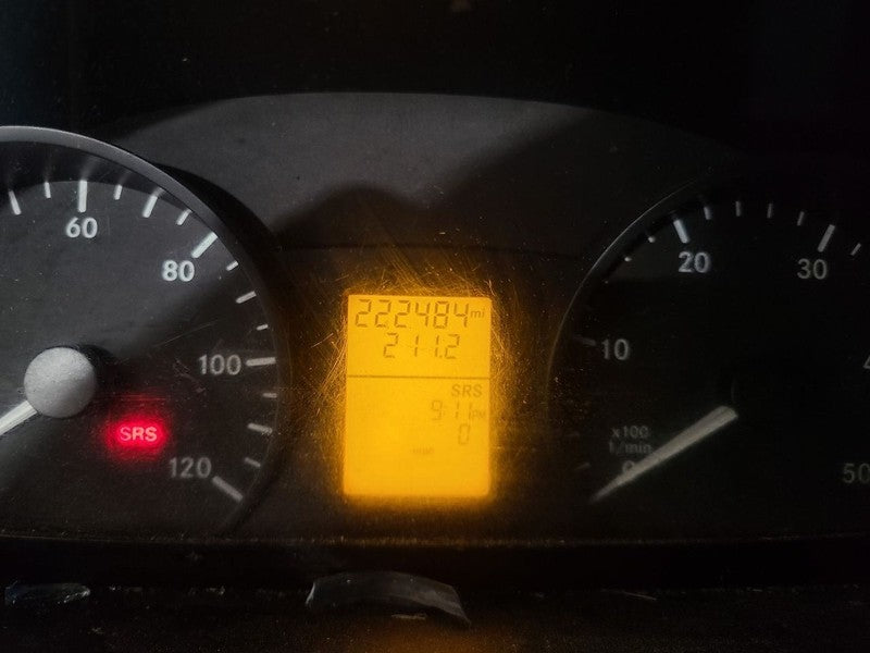 Driver Left Fender Fits 10-13 MERCEDES SPRINTER 2500 676094