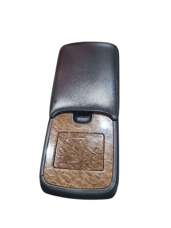 QX80      2017 Console Front 648066