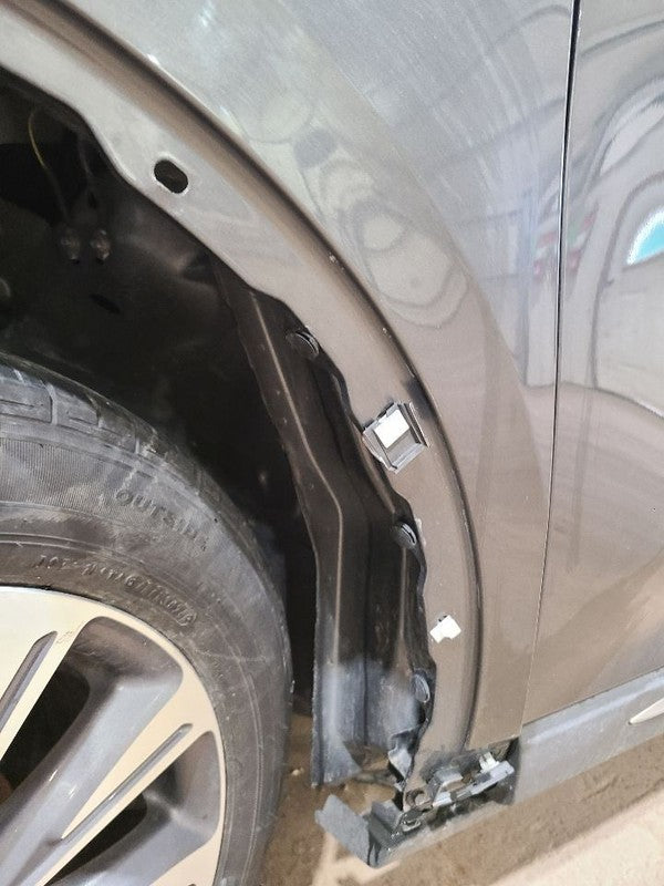 Driver Left Fender Without Plug-in Hybrid Fits 20-25 CORSAIR 661530