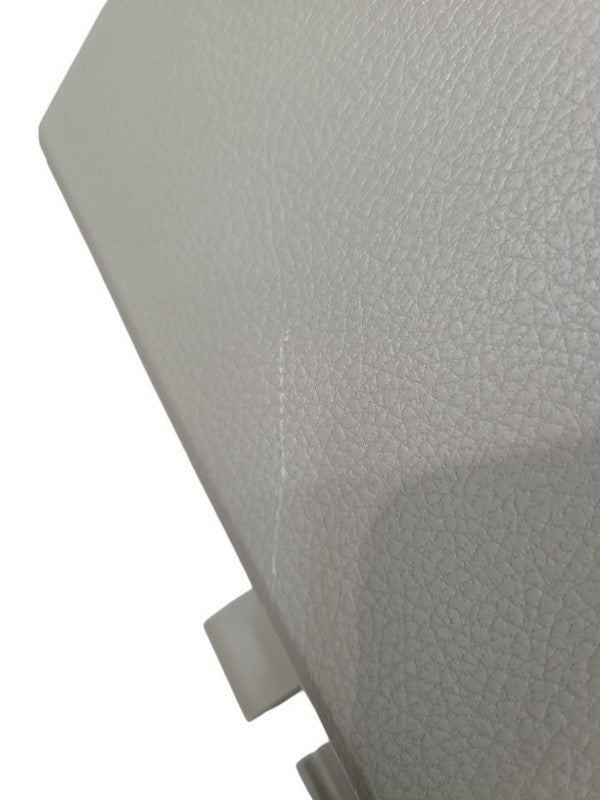 XV CROSST 2014 Glove Box 674251