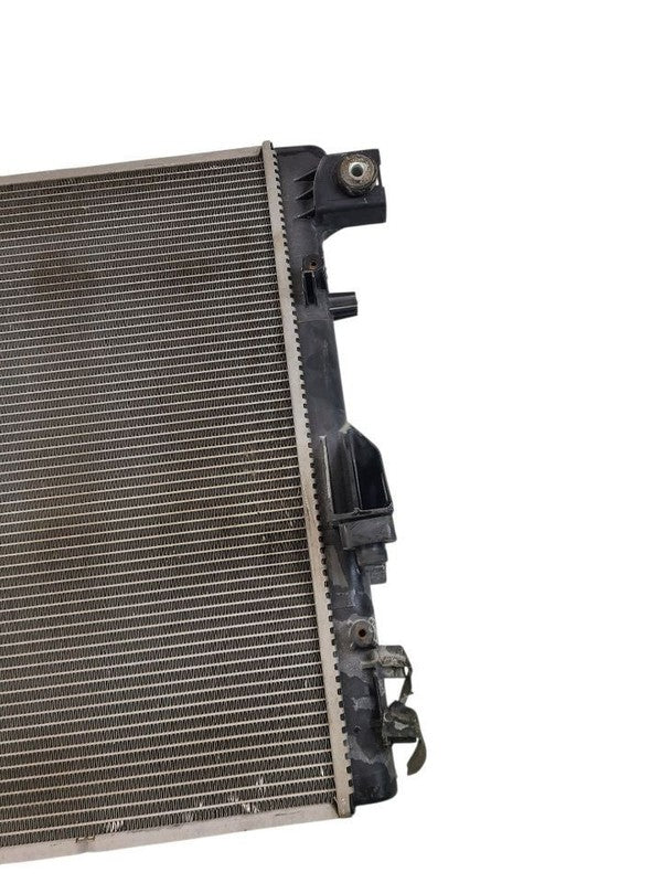 Radiator VIN W 6th Digit Jk Body Fits 07-18 WRANGLER 630429