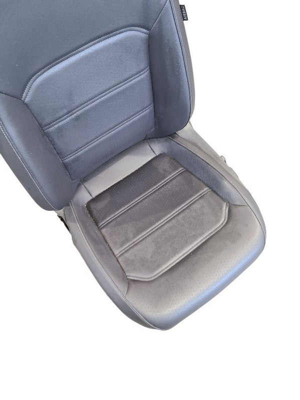 Driver Front Seat Leatherette Comfort Seats Heated Fits 22 PASSAT 6378