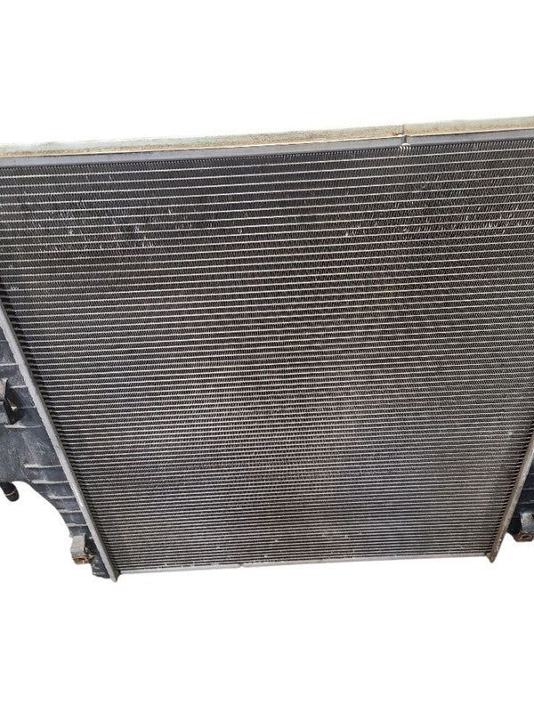 Radiator Fits 03-05 DODGE 2500 PICKUP 640288
