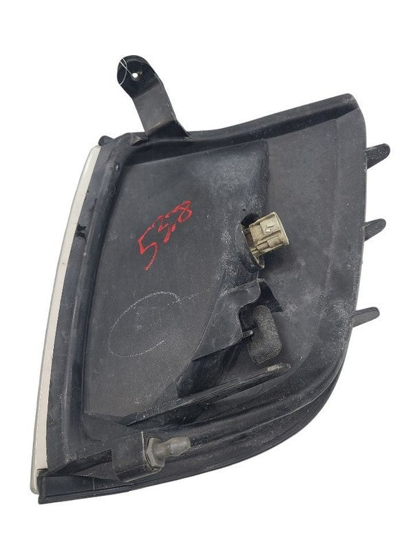 Passenger Corner/Park Light Park Lamp-turn Signal Fits 99-02 4 RUNNER 