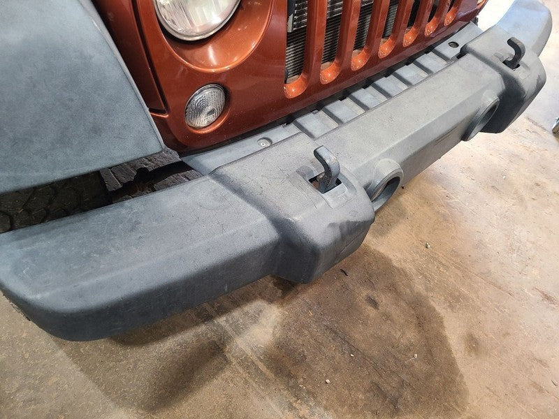 Front Bumper VIN W 6th Digit Jk Body Plastic Bumper Fits 07-18 WRANGLE