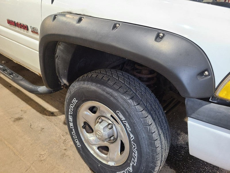 RAM1500   1998 Fender Flare/Extension 665634