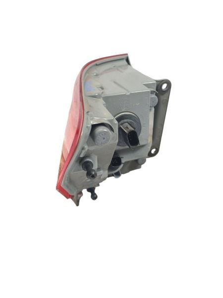 GRANDCHER 2015 Tail Light 590916