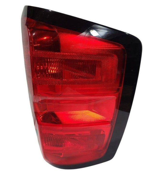 Passenger Tail Light Pickup With Box DRW Fits 16-19 SIERRA 3500 PICKUP