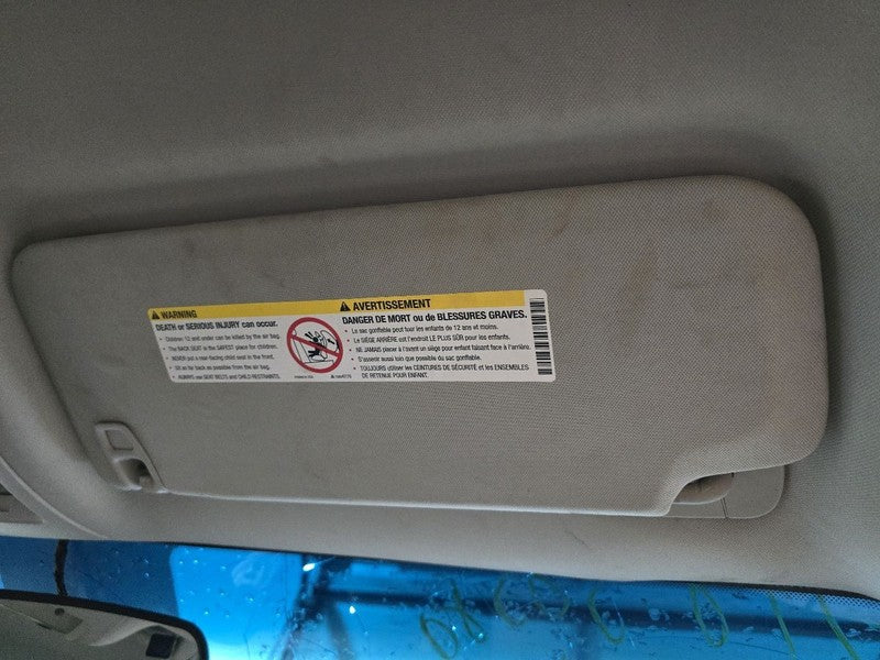 Passenger Sun Visor With Illumination Fits 07-14 SIERRA 2500 PICKUP 62