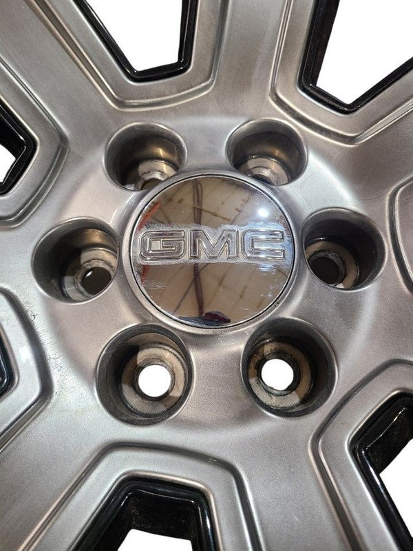 Wheel 22x9 7 Spoke Single Silver Opt SF1 Fits 15-20 ESCALADE 660966