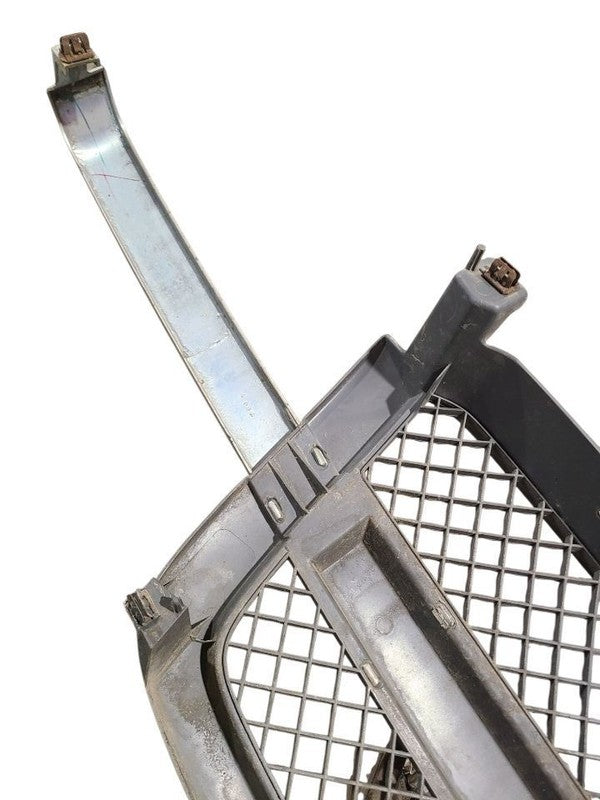 Grille Fits 03-05 SILVERADO 1500 PICKUP 660611