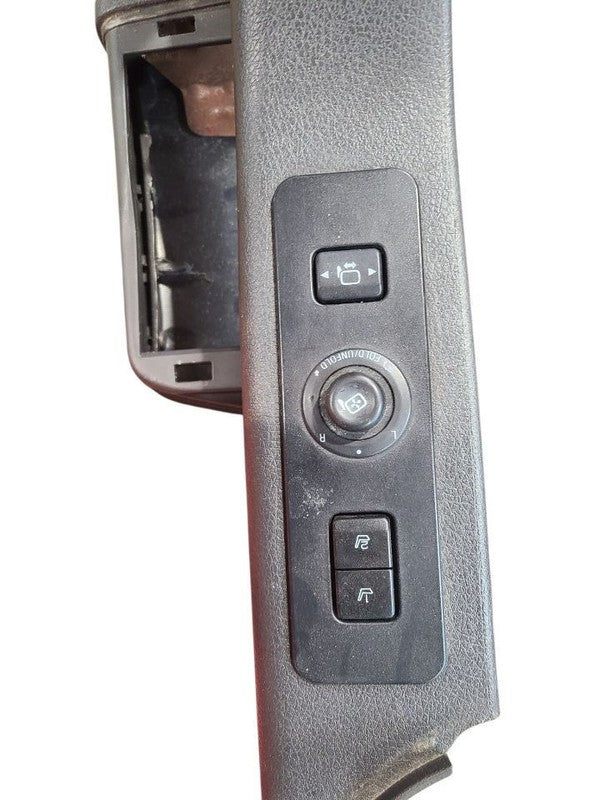 F250SD    2011 Front Door Trim Panel 663342