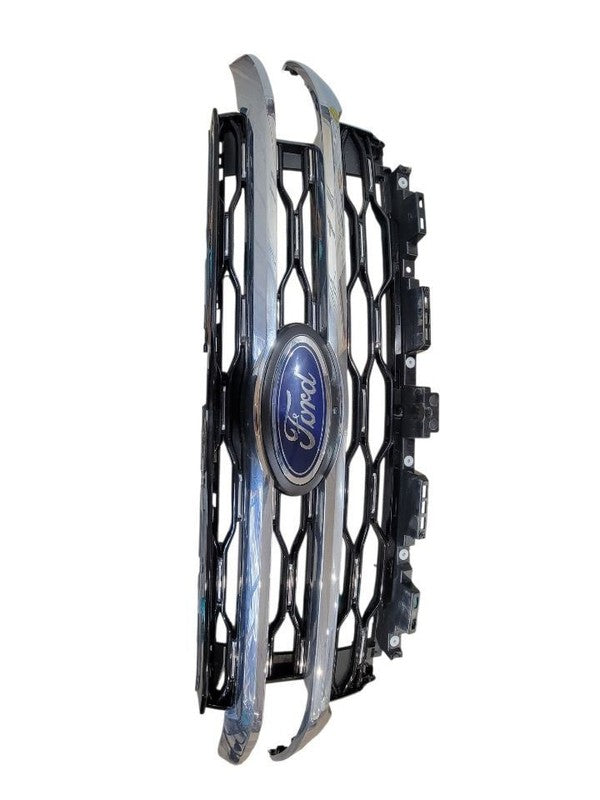 Grille Upper 2 Horizontal Main Bars Chrome Fits 22-24 EXPEDITION 67923