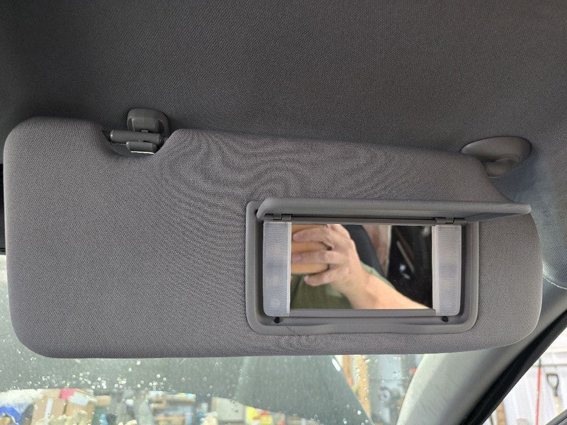 Passenger Sun Visor With Illumination Sunroof Fits 17-19 CR-V 647106