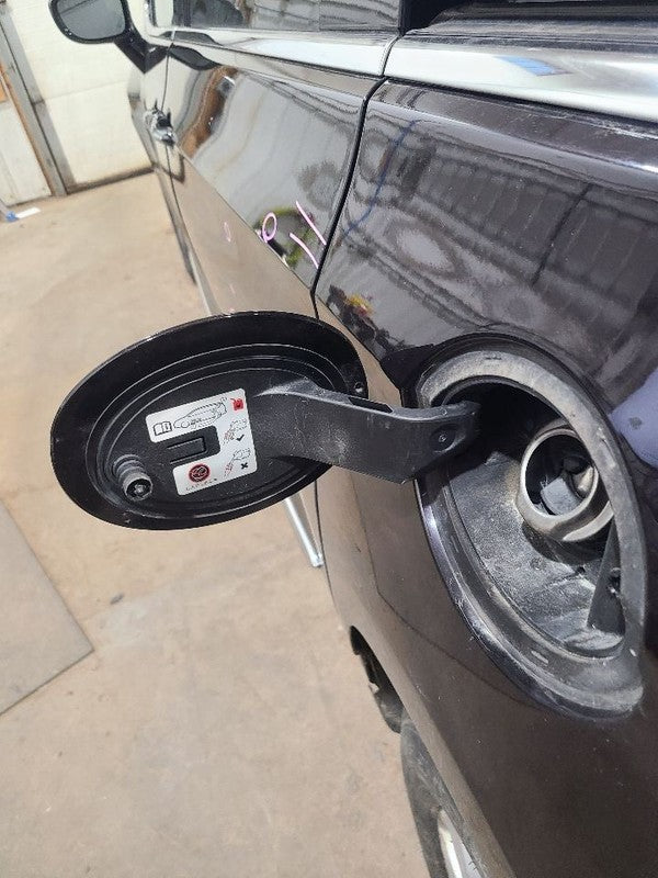 PACIFICA  2017 Fuel Filler Door 650714
