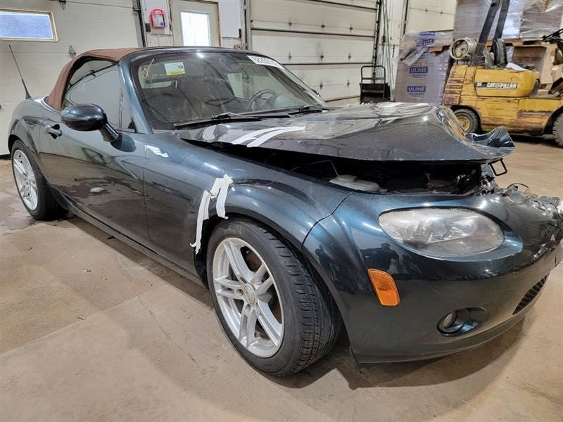 Driver Corner/Park Light Side Marker Fits 06-08 MAZDA MX-5 MIATA 55747