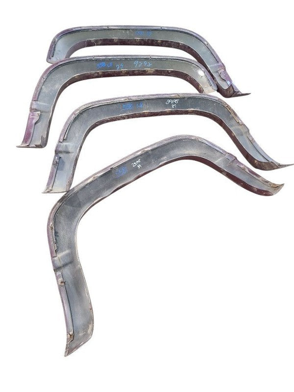 TCHEV2500 1995 Fender Flare/Extension 670771