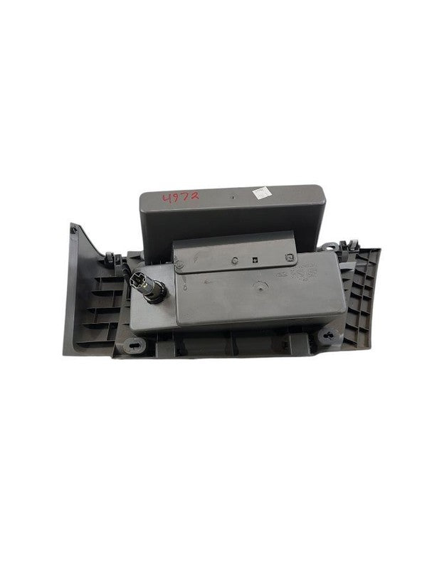 E250      2013 Glove Box 621629