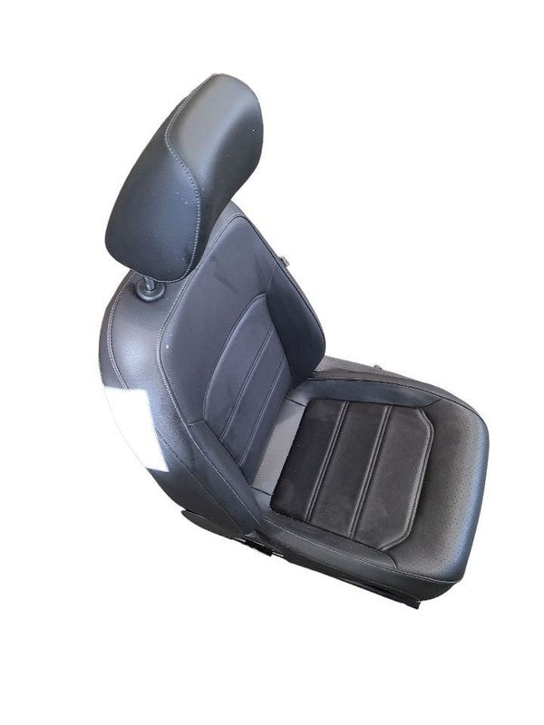 Driver Front Seat Leatherette Comfort Seats Heated Fits 22 PASSAT 6378