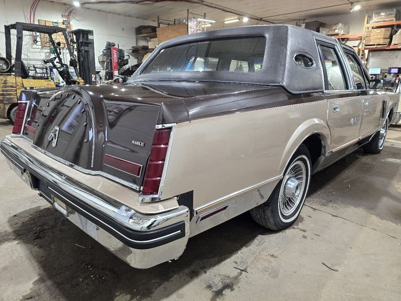 Driver Corner/Park Light Cornering Fits 80-89 LINCOLN & TOWN CAR 62666