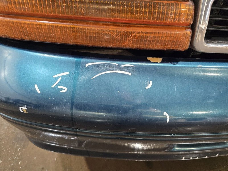 Front Bumper Without Fog Lamps Fits 94-95 CARAVAN 642068