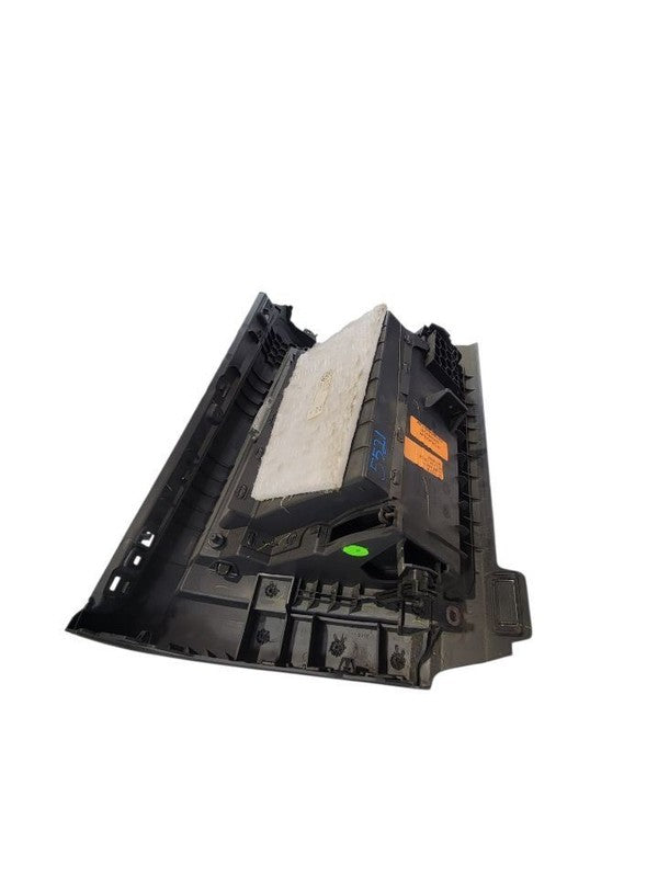 PASSAT    2013 Glove Box 666873