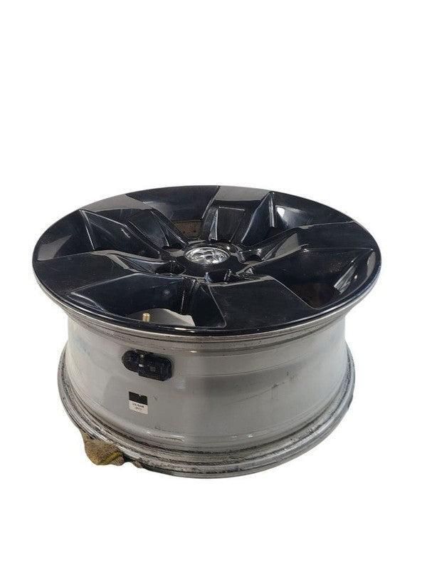 Wheel Classic Style 5 Lug Road Wheel Fits 13-24 DODGE 1500 PICKUP 6690