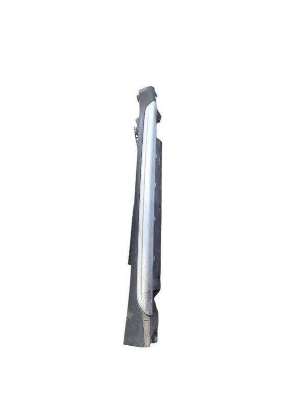 COUNTRYMA 2019 Rocker Panel Moulding 674684