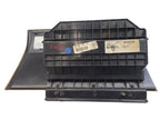 H3        2006 Glove Box 665593