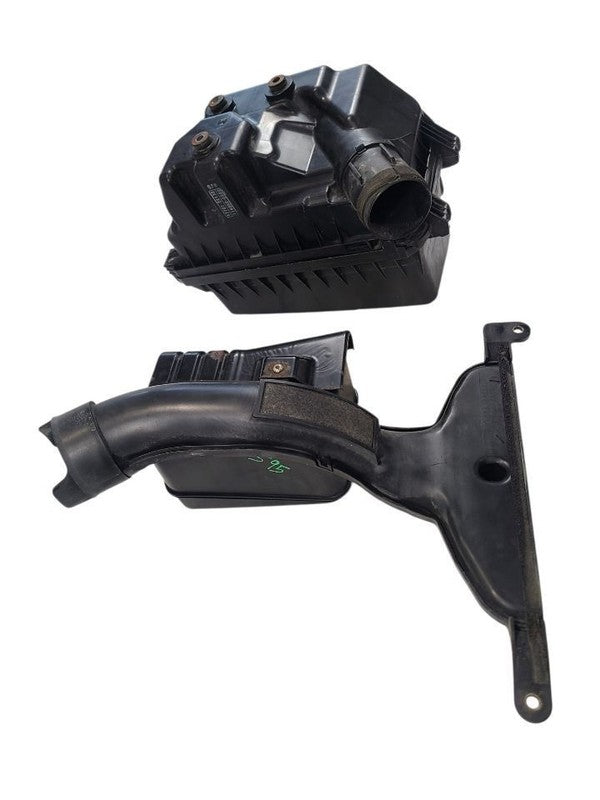 Air Cleaner VIN B 5th Digit Hybrid 2.4L 4 Cylinder Fits 07-11 CAMRY 67