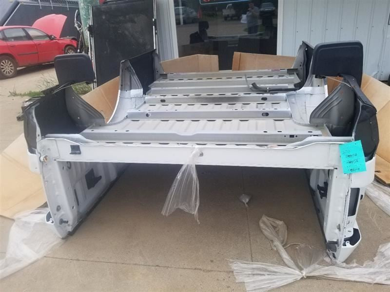 Pickup Box 8' Box Fits 15-20 FORD F150 PICKUP 517663