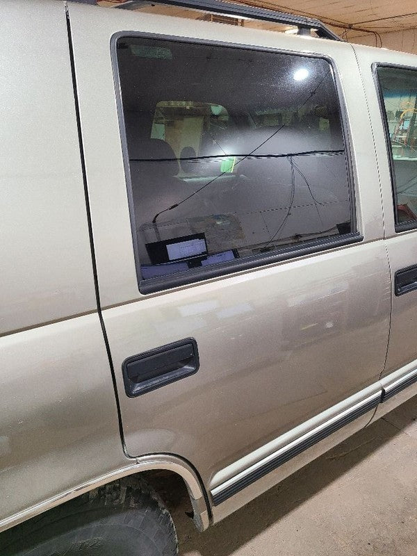 Passenger Rear Side Door Classic Style Electric Fits 95-00 TAHOE 66431