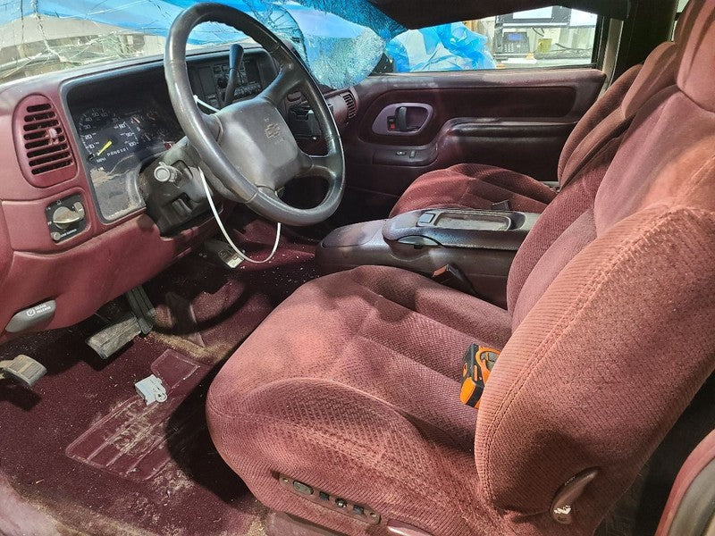 TCHEV1500 1998 Seat Belt Front 672129
