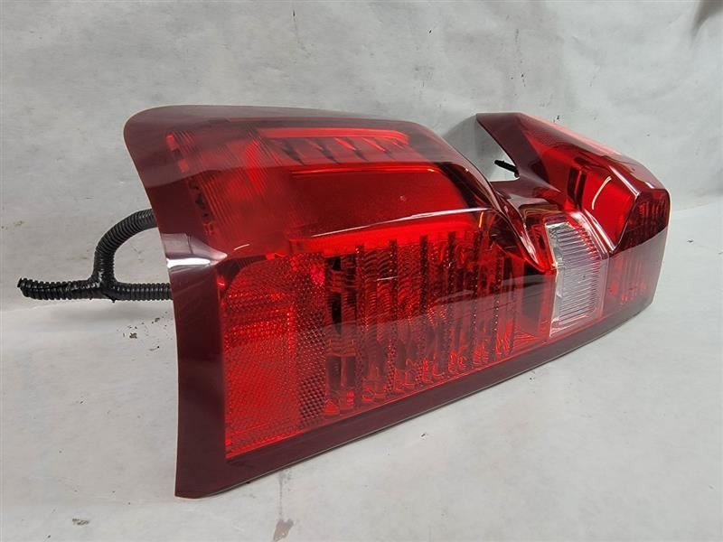 Drivers Side SILVRDO35 2021 Tail Light 395246