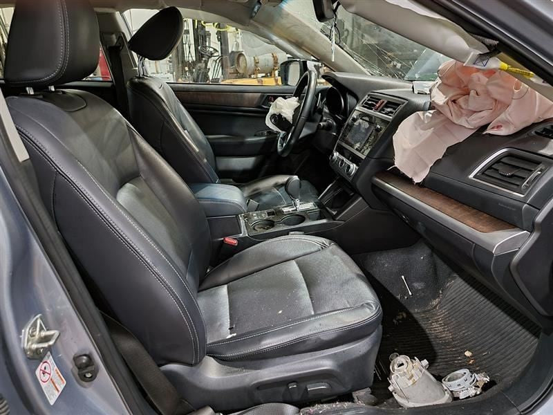 Driver Left Cylinder Head 2.5L Fits 15-19 LEGACY 537869