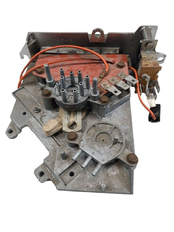DELTA 88  1972 Temperature Control 642293