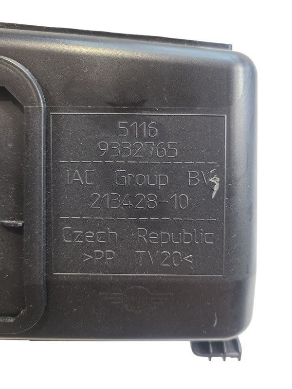 COUNTRYMA 2019 Glove Box 674703