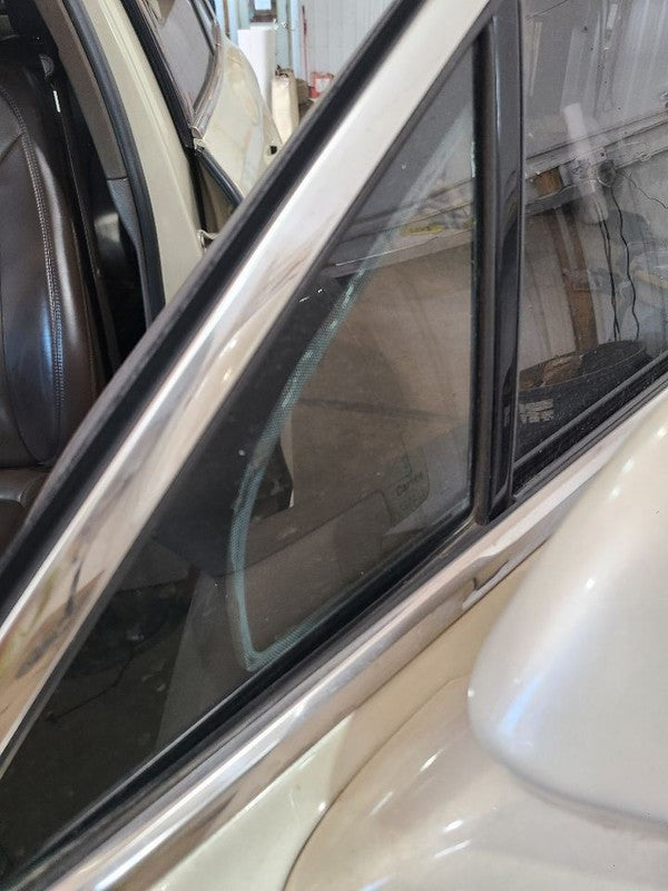 Driver Left Front Door Vent Glass Fits 19-23 NAUTILUS 677082