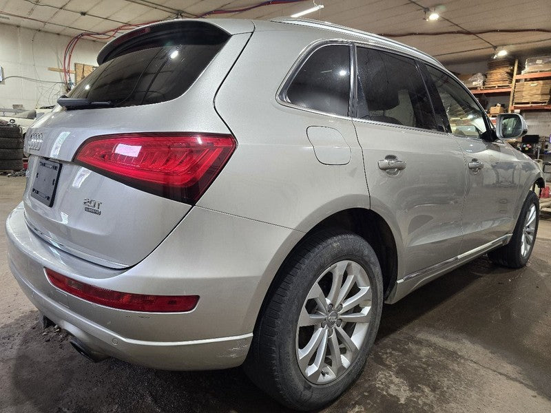 Q5 AUDI   2015 Owners Manual 636706