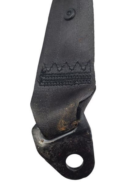 86        2017 Seat Belt Rear 594038