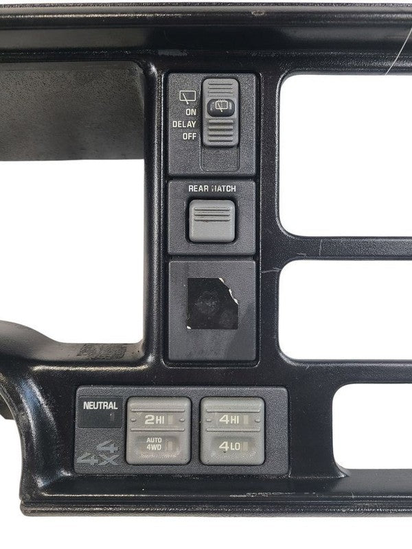 TAHOE     1999 Dash Bezel 669582