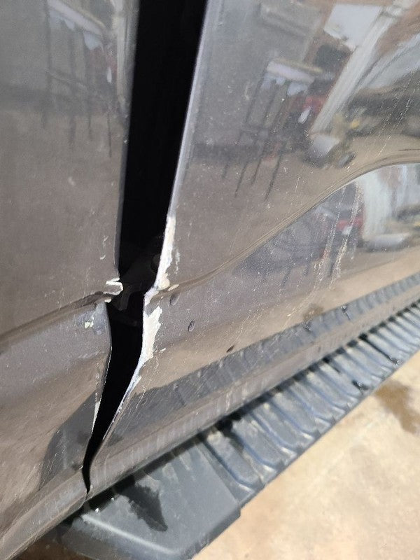 Driver Left Front Door Electric Fits 21-25 FORD F150 PICKUP 678353