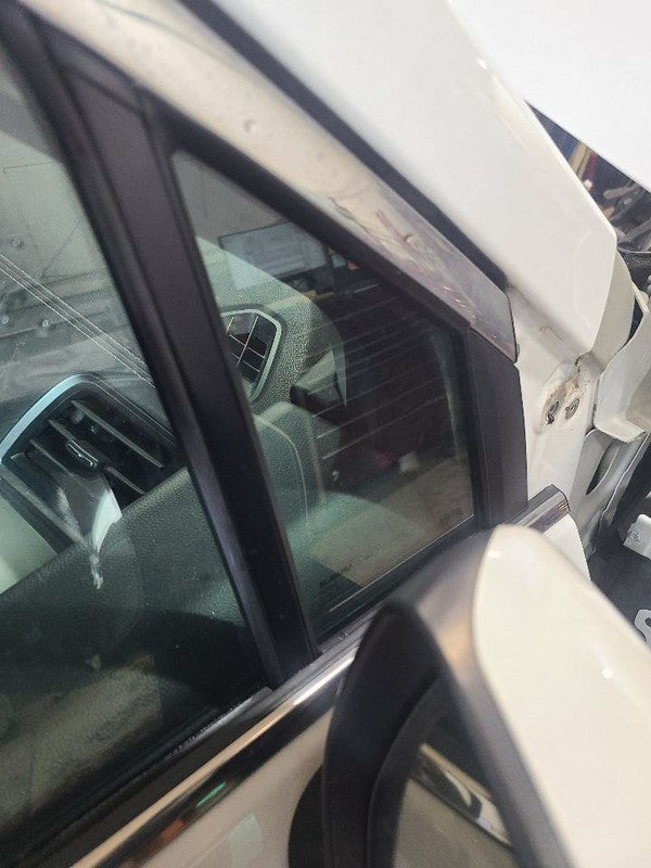 Passenger Right Front Door Vent Glass Fits 19-24 ASCENT 658194