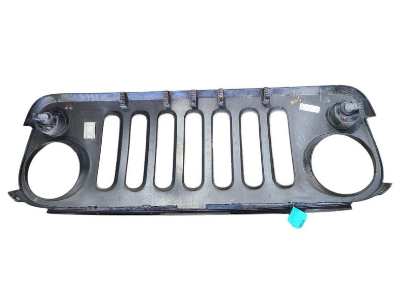Grille VIN W 6th Digit Jk Body With Grille Inserts Fits 14-18 WRANGLER