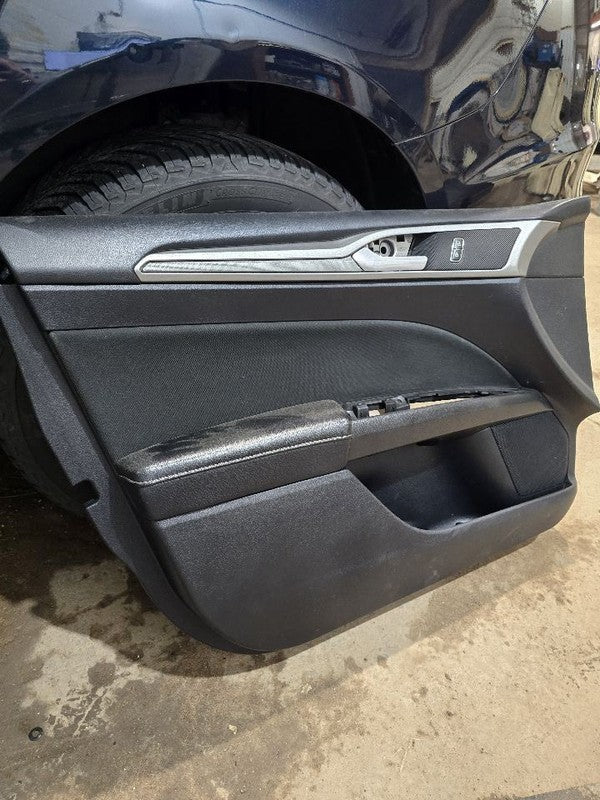 FUSION    2020 Front Door Trim Panel 633113