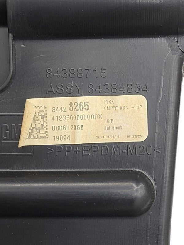 SILVRDO15 2019 Glove Box 674017