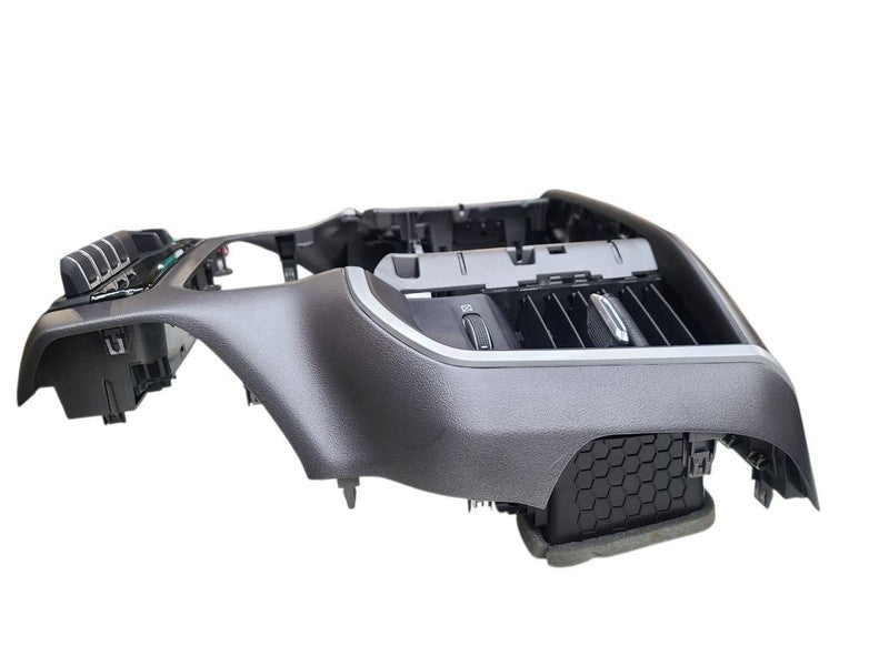 RAM1500   2022 Dash Bezel 680015