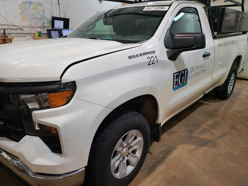 SILVRDO15 2022 Fuel Filler Door 671045