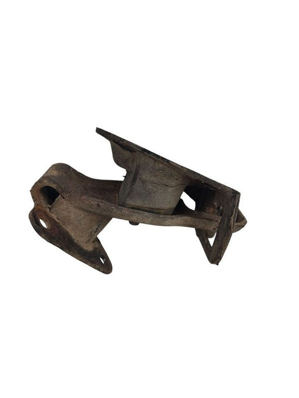 VEGA      1975 Engine Mounts 617159
